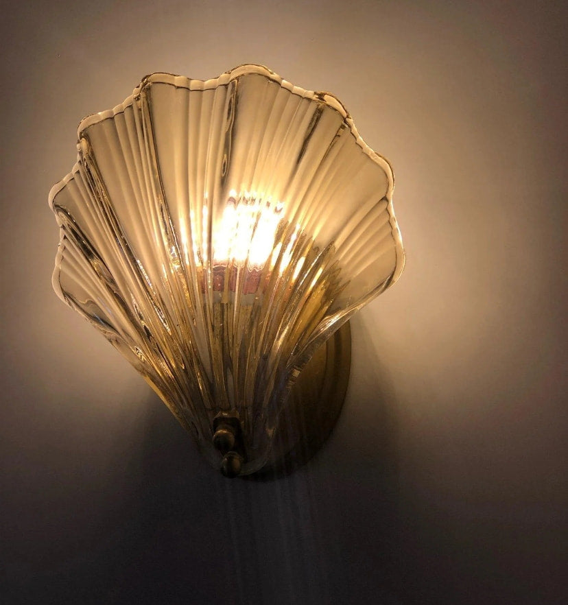 Shell Wall Light - NexioPick