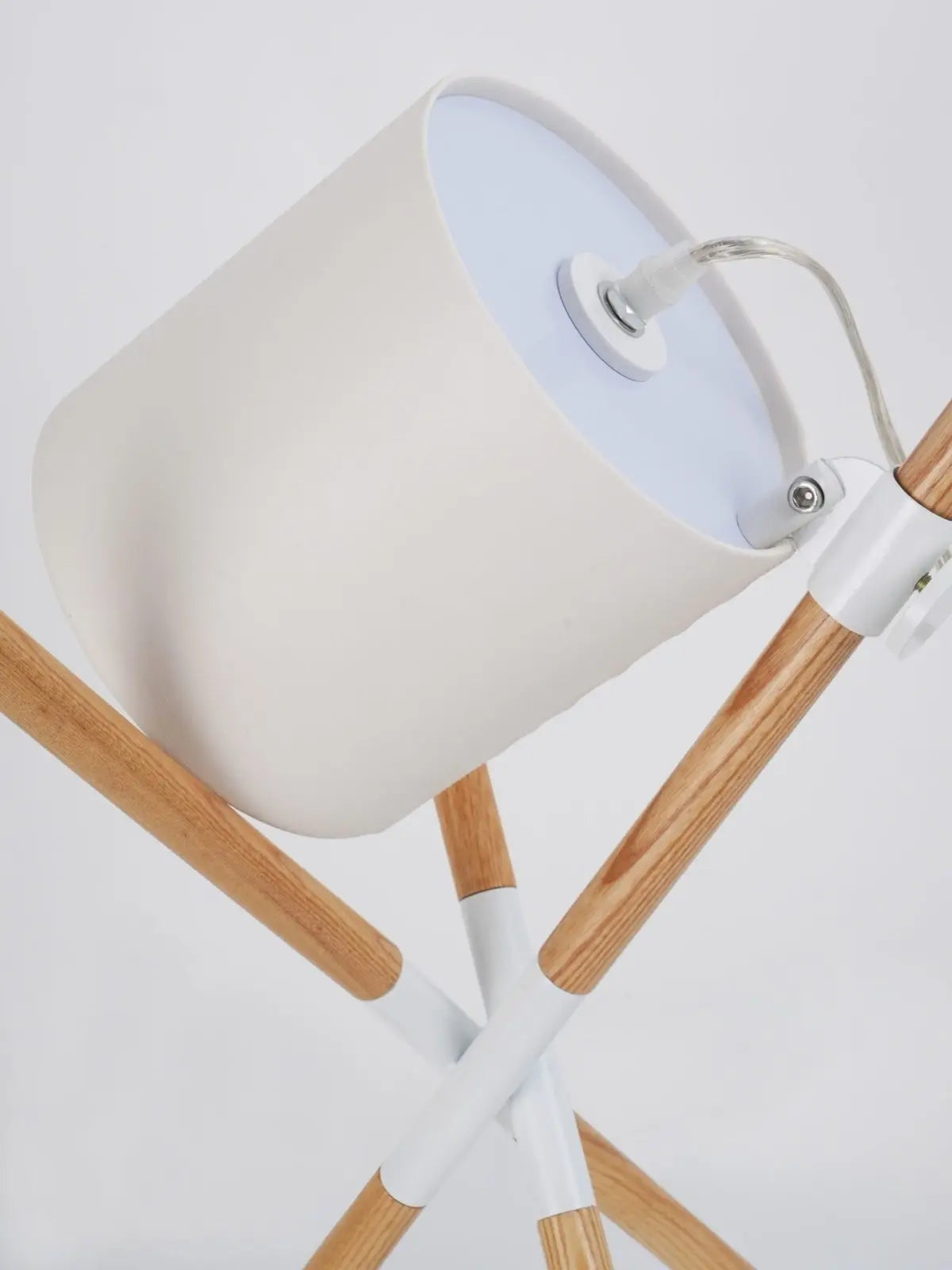 Shift Table Lamp - NexioPick