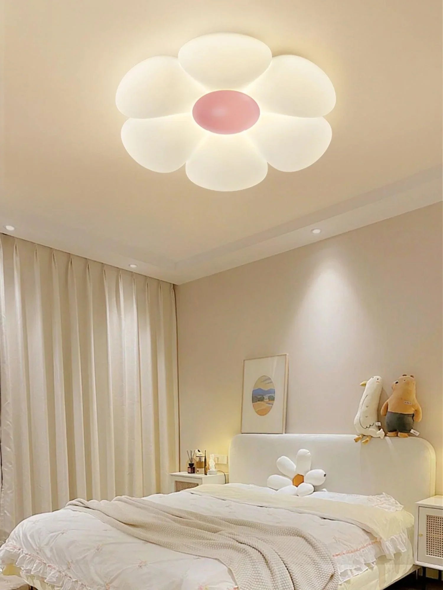 Six-leaf Flower Kids Room Ceiling Lamp - NexioPick