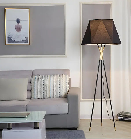 Solitaire Floor Lamp - NexioPick