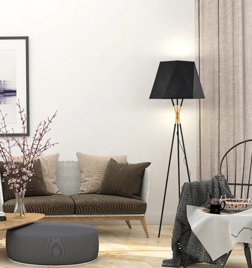 Solitaire Floor Lamp - NexioPick