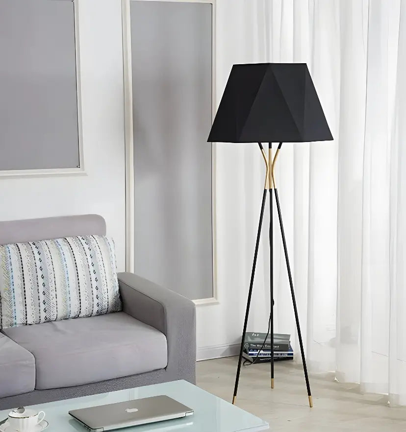 Solitaire Floor Lamp - NexioPick