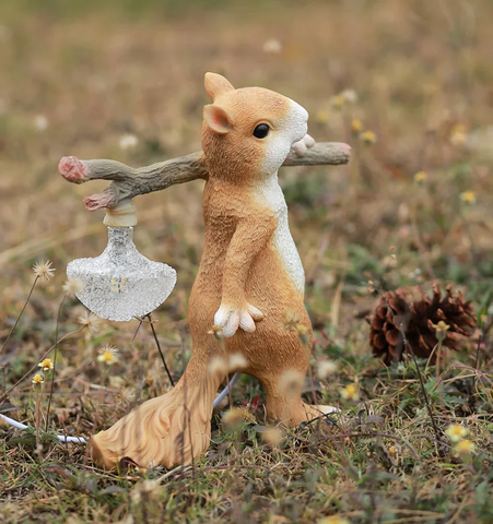 Squirrel Table Lamp - NexioPick