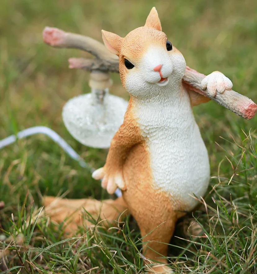 Squirrel Table Lamp - NexioPick