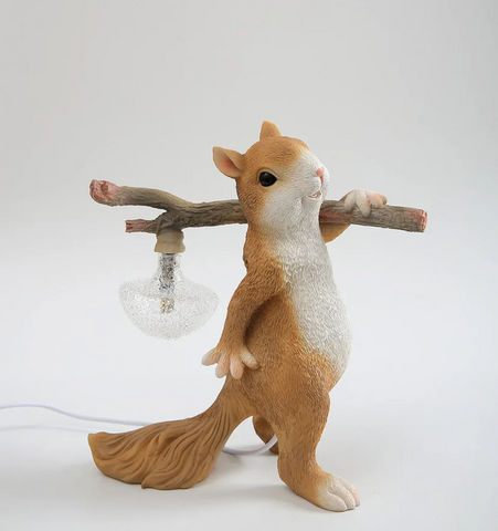 Squirrel Table Lamp - NexioPick