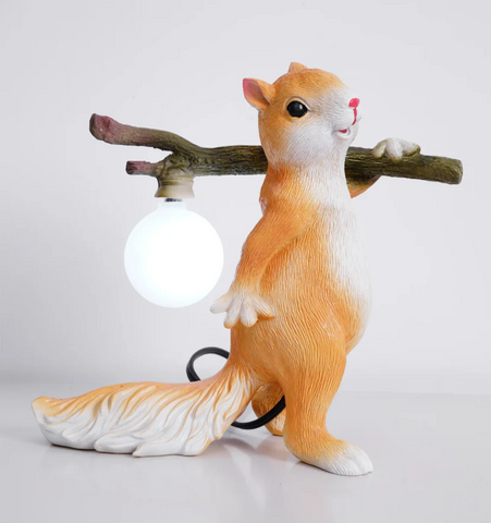 Squirrel Table Lamp - NexioPick