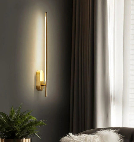 Stick Shaped Metal Wall Lamp - NexioPick