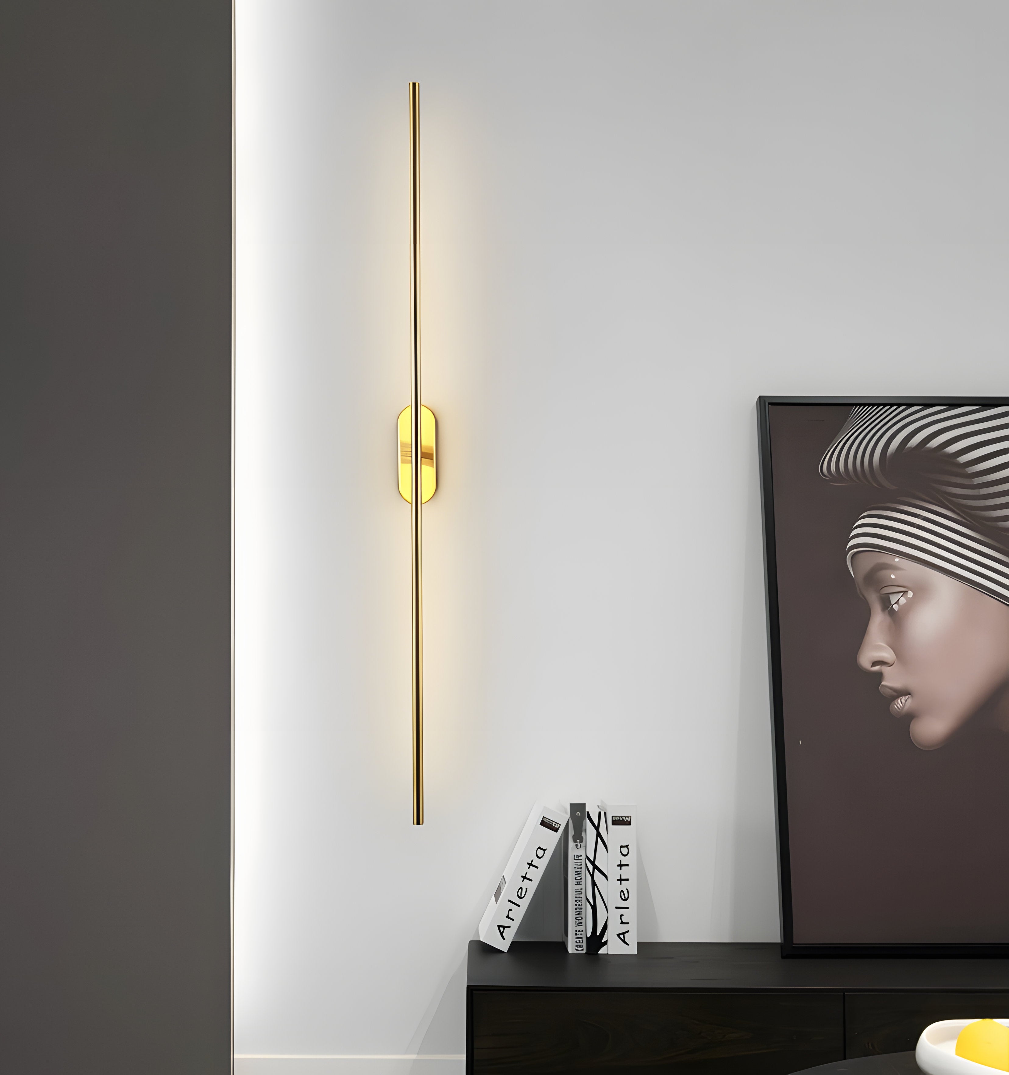 Stick Shaped Metal Wall Lamp - NexioPick