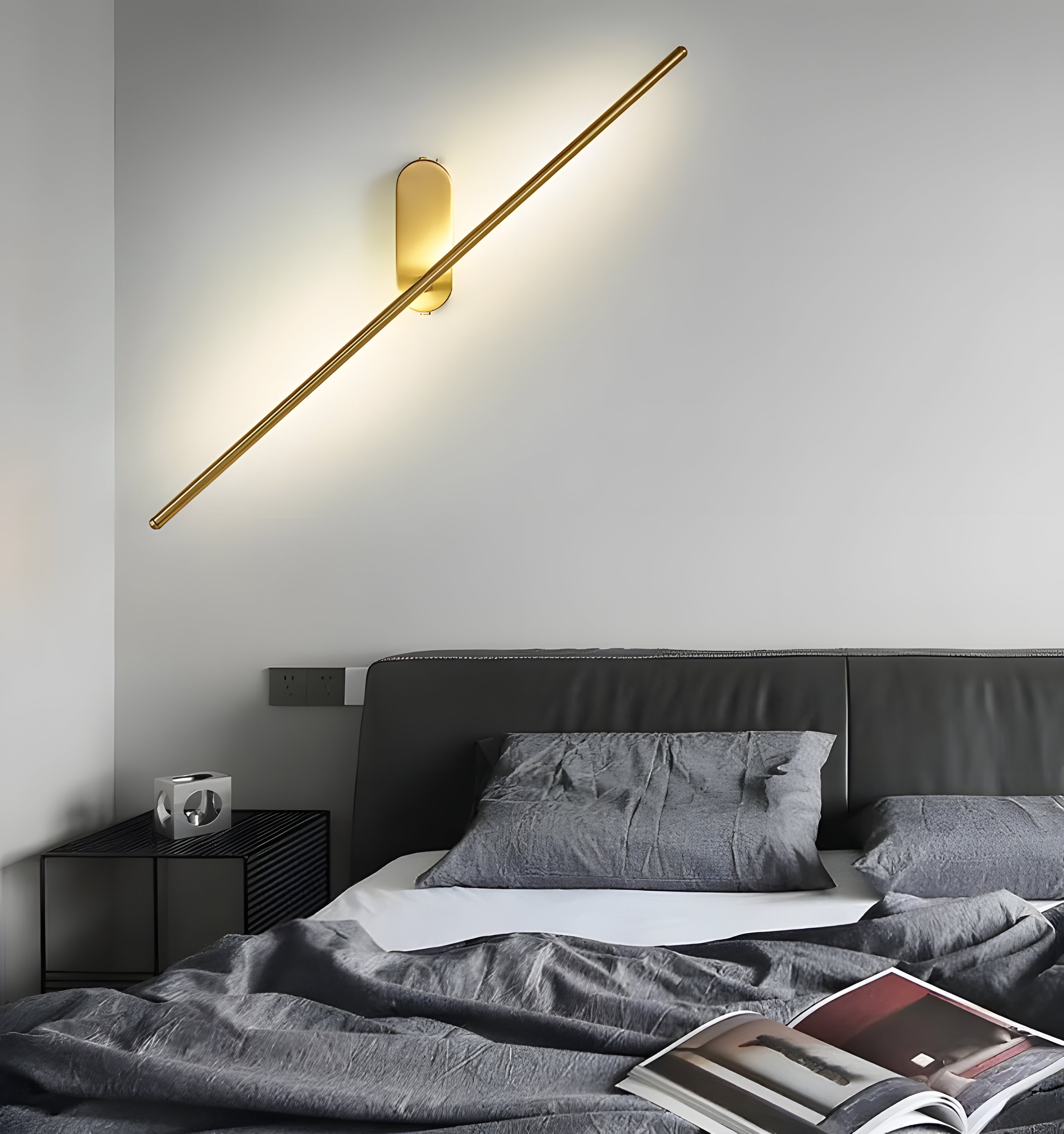 Stick Shaped Metal Wall Lamp - NexioPick