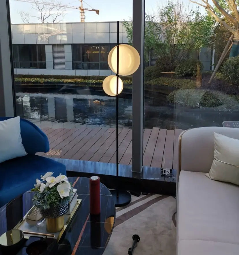 Semi-Globe Floor Lamp - NexioPick