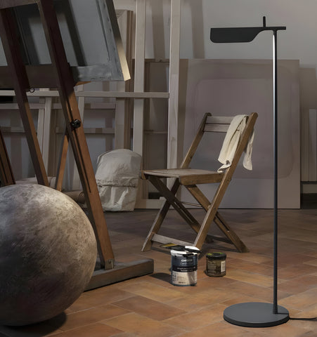 Pivot Ease Floor Lamp - NexioPick