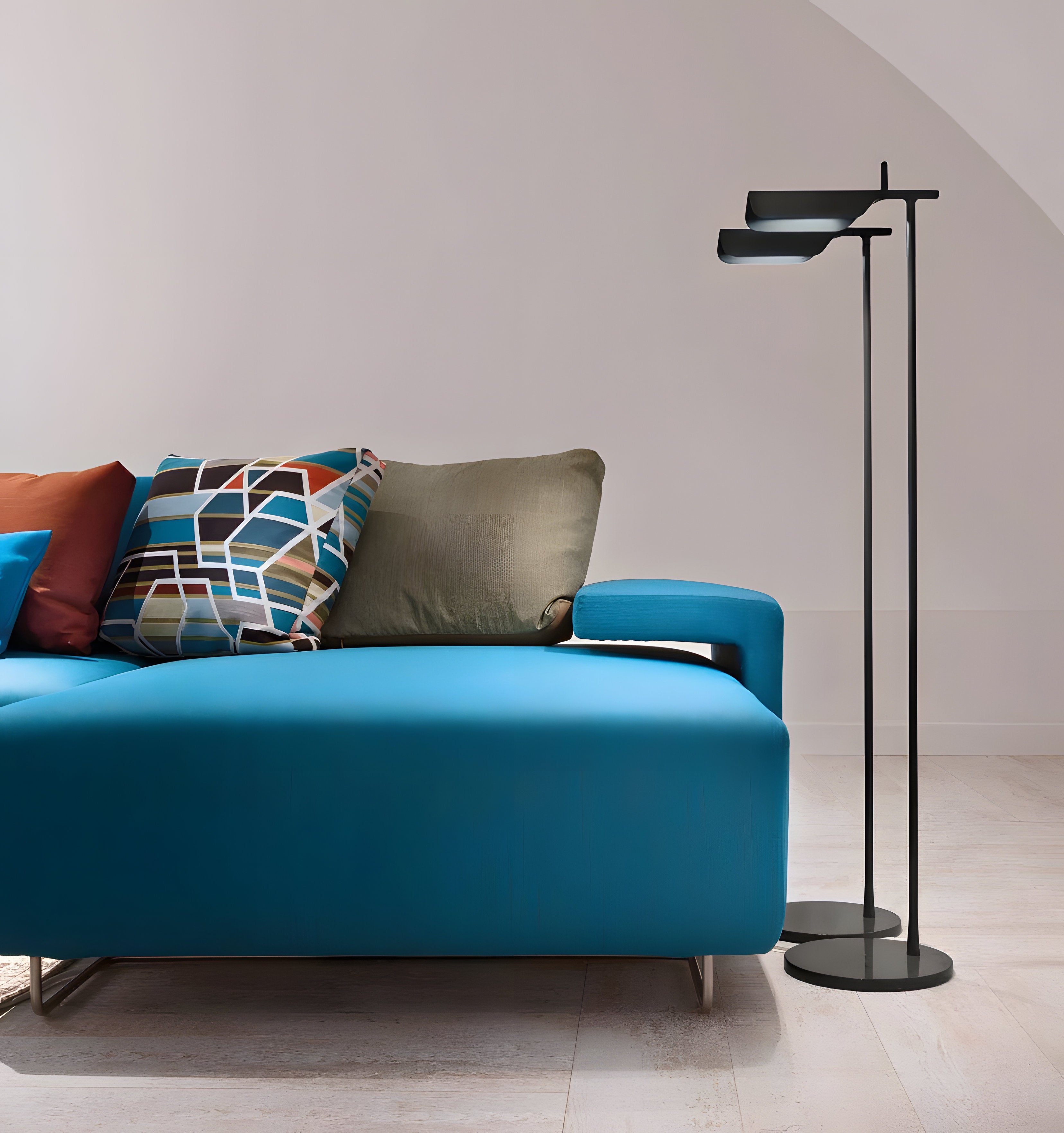 Pivot Ease Floor Lamp - NexioPick