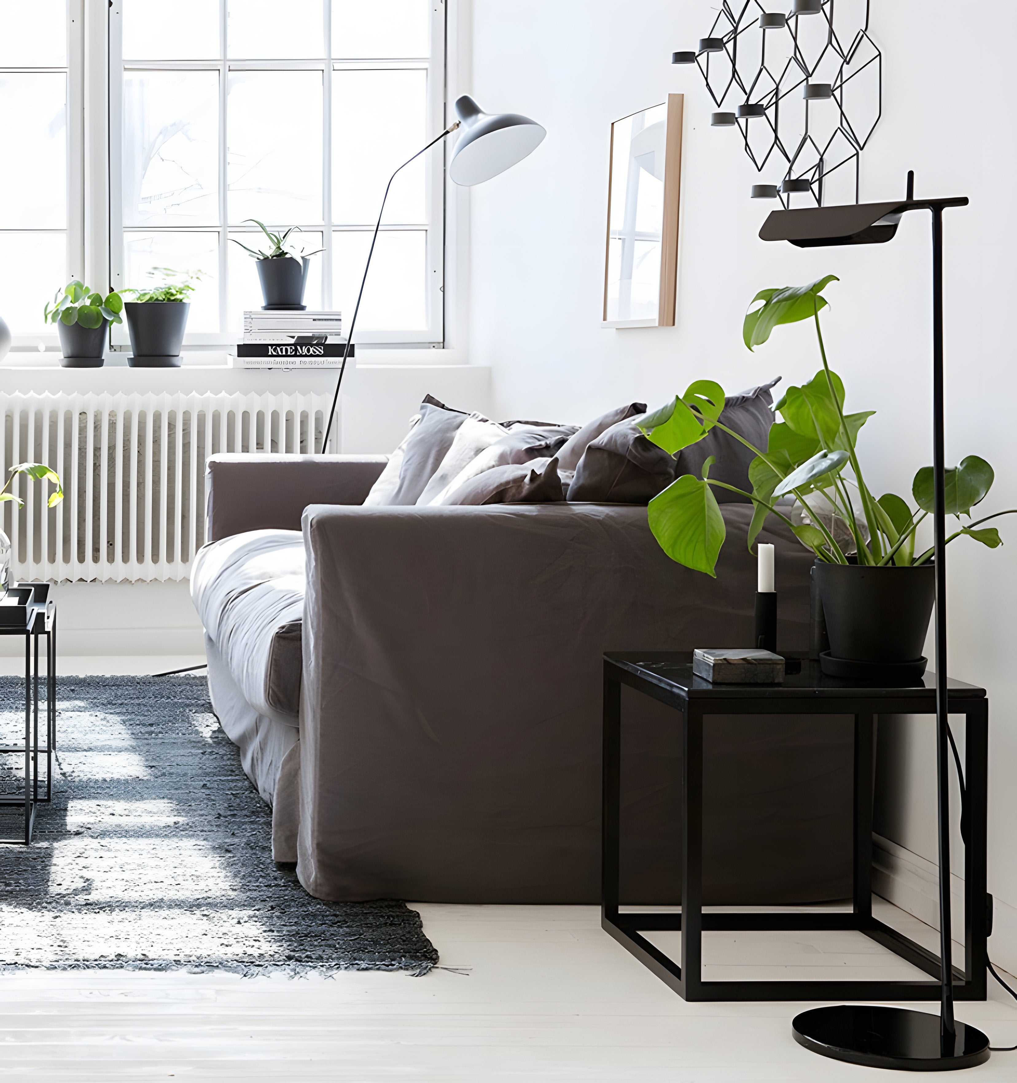 Pivot Ease Floor Lamp - NexioPick