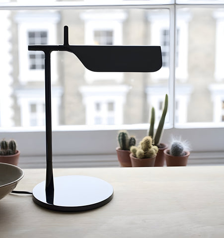 Pivot Ease Table Lamp - NexioPick