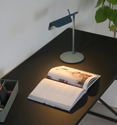 Pivot Ease Table Lamp - NexioPick