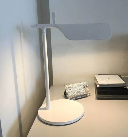 Pivot Ease Table Lamp - NexioPick