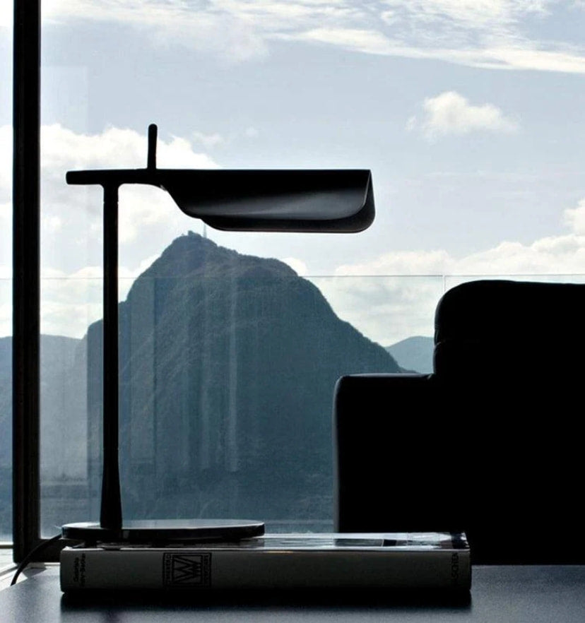 Pivot Ease Table Lamp - NexioPick
