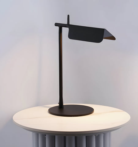 Pivot Ease Table Lamp - NexioPick