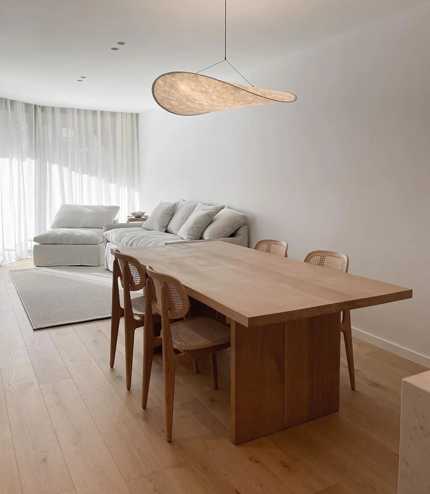 Tense Pendant Light - NexioPick