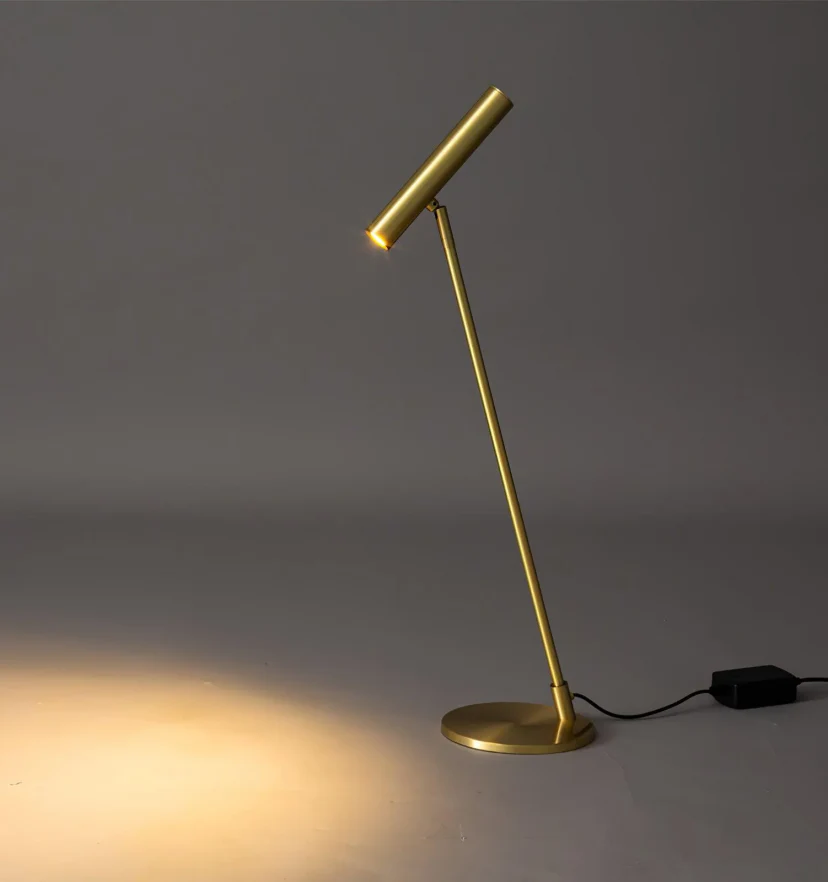 Tom LED Table Lamp - NexioPick