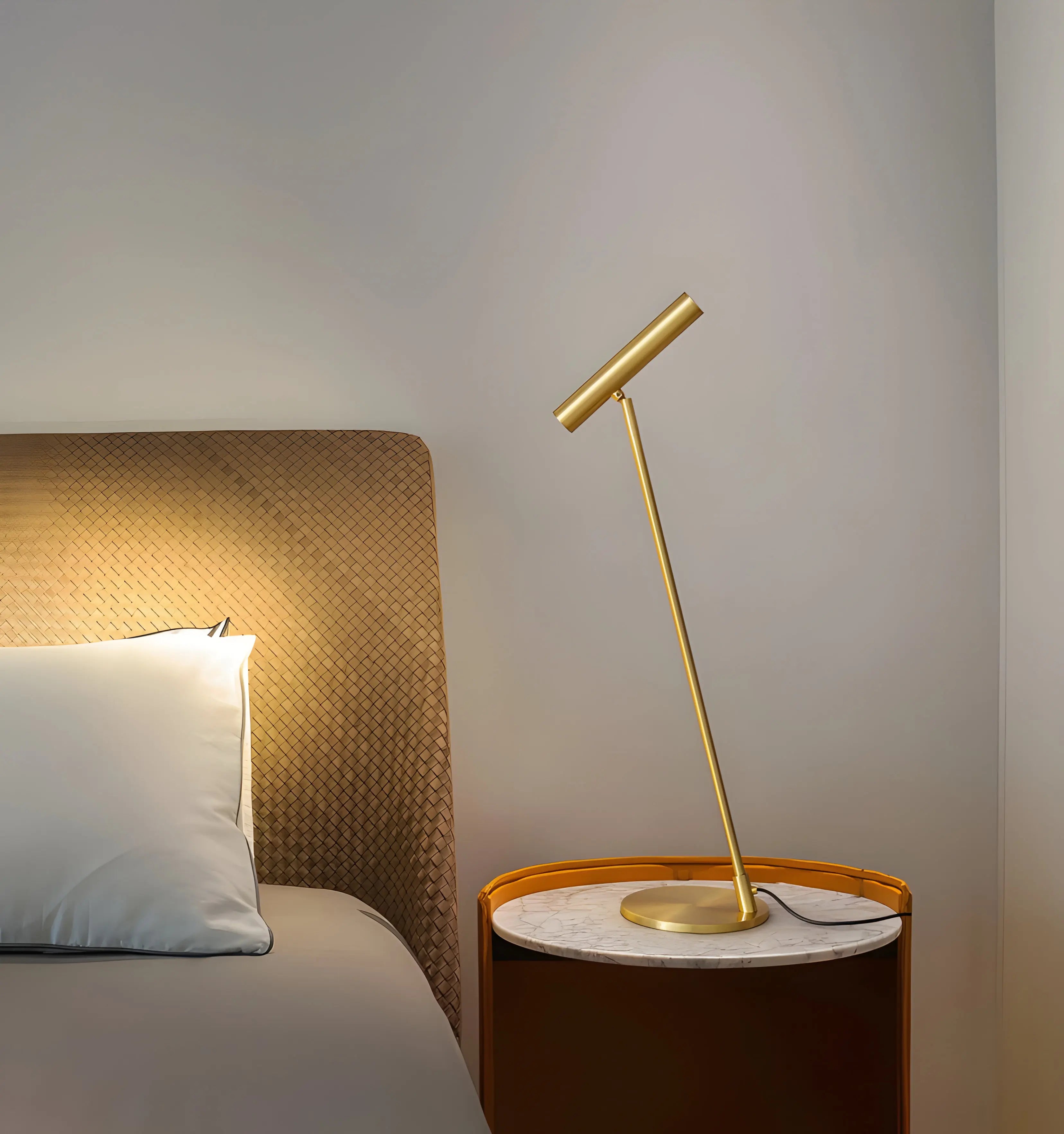 Tom LED Table Lamp - NexioPick