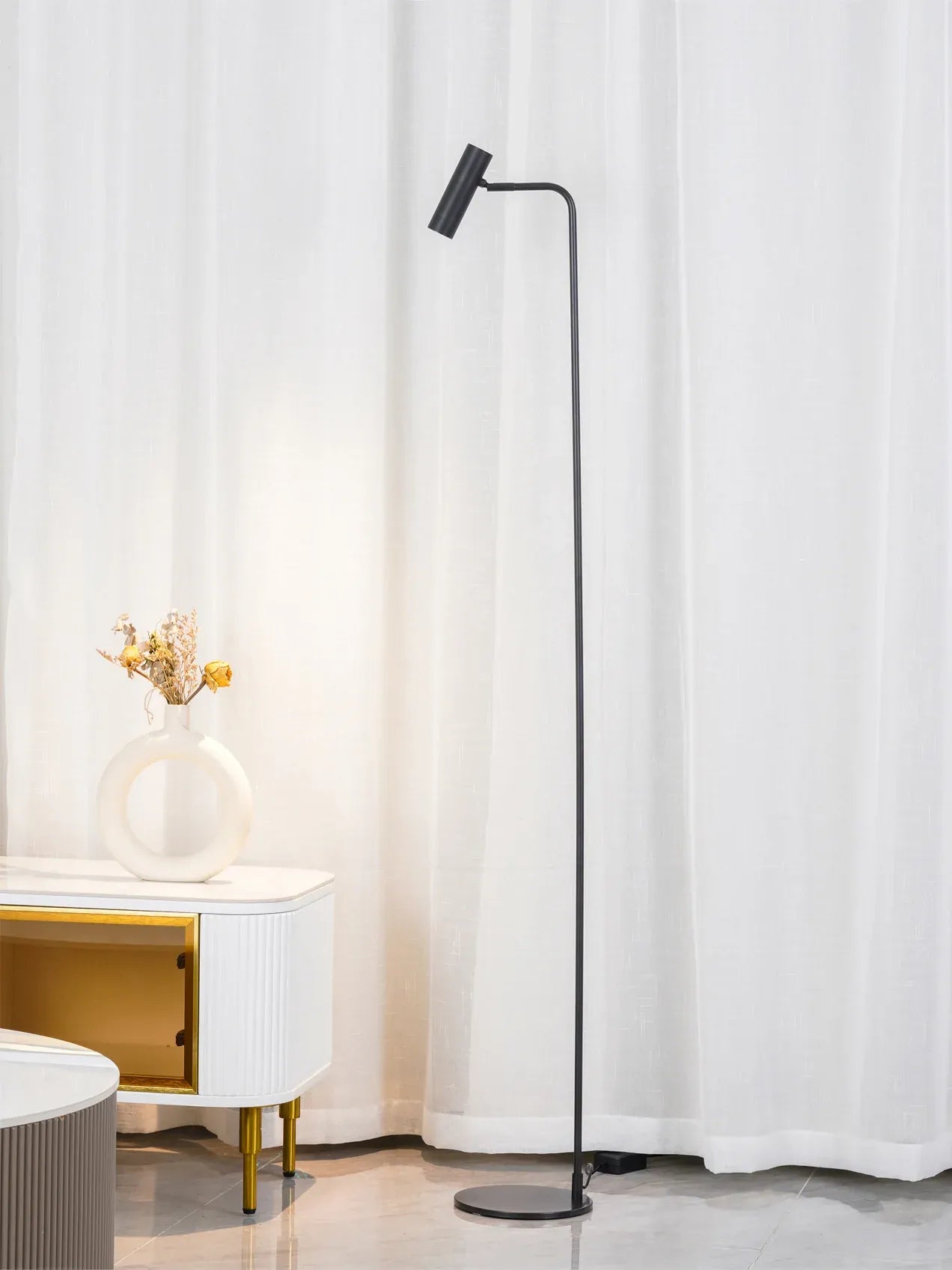 Torris Floor Lamp - NexioPick