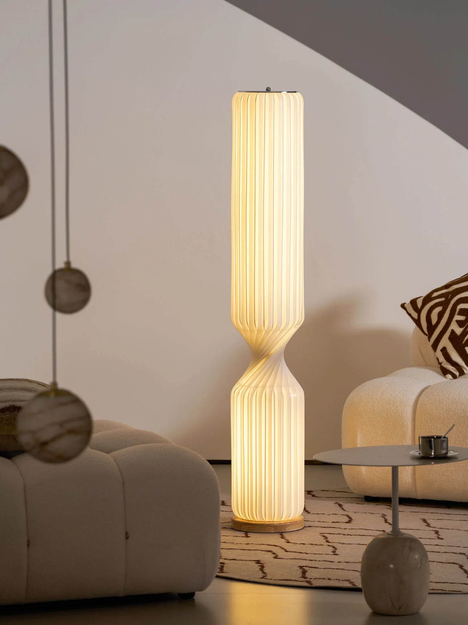Twist Floor Lamp - NexioPick