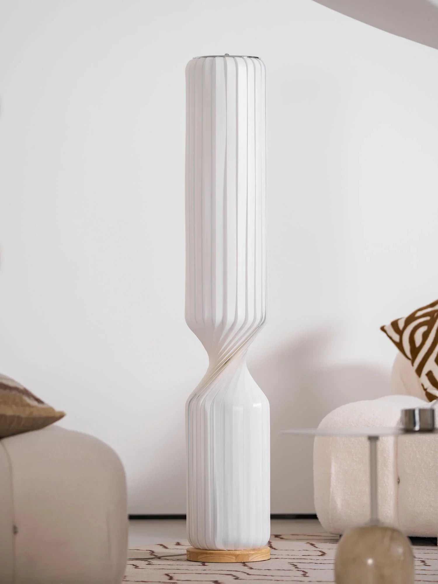 Twist Floor Lamp - NexioPick