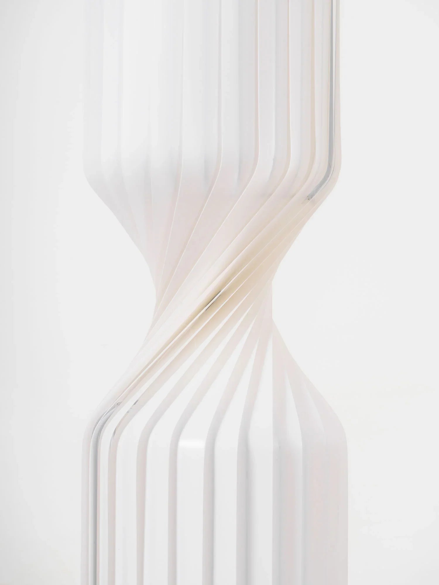 Twist Floor Lamp - NexioPick