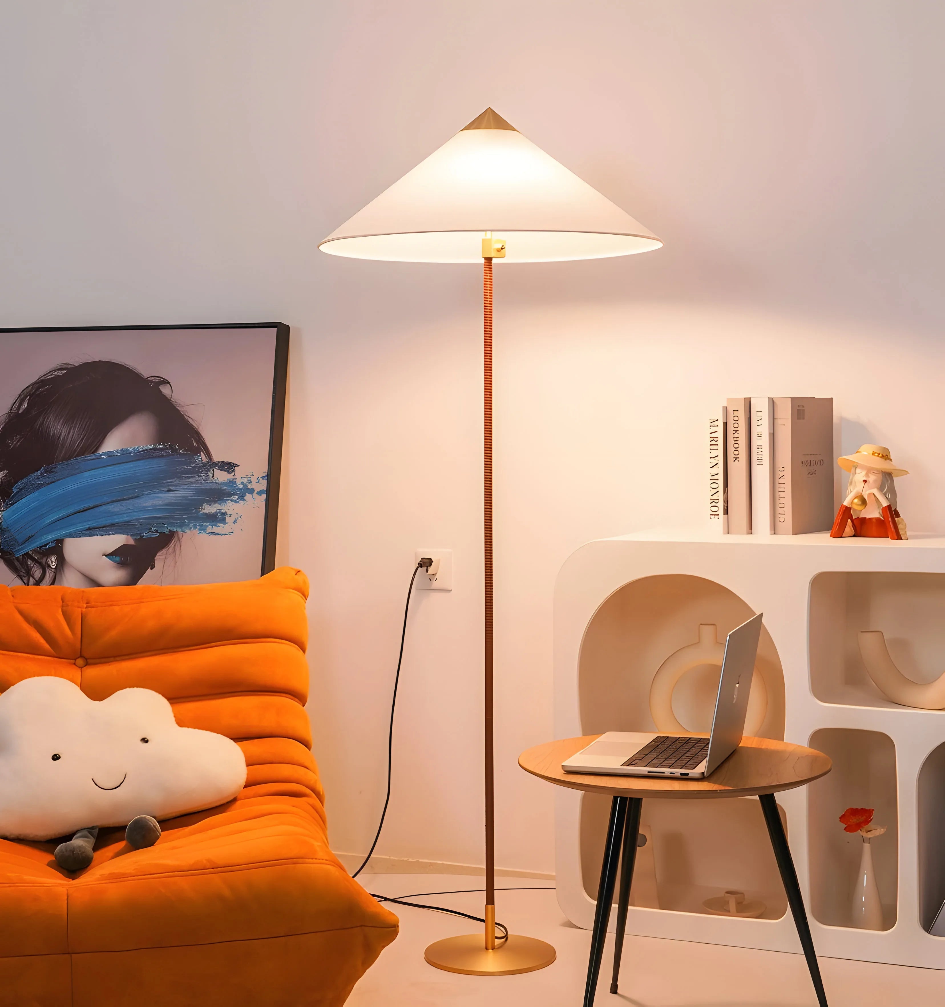 Tynell Floor Lamp - NexioPick