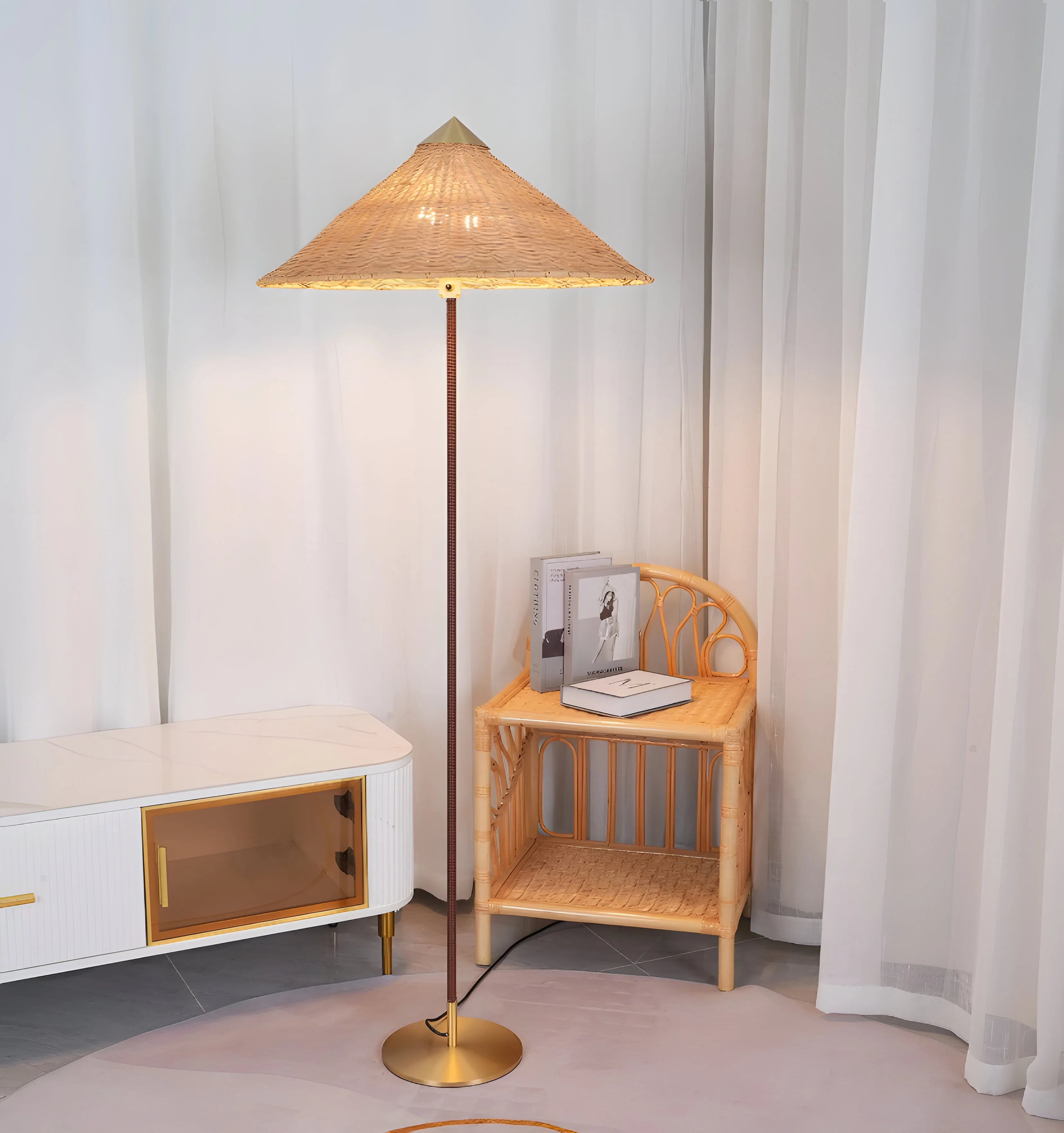 Tynell Floor Lamp - NexioPick