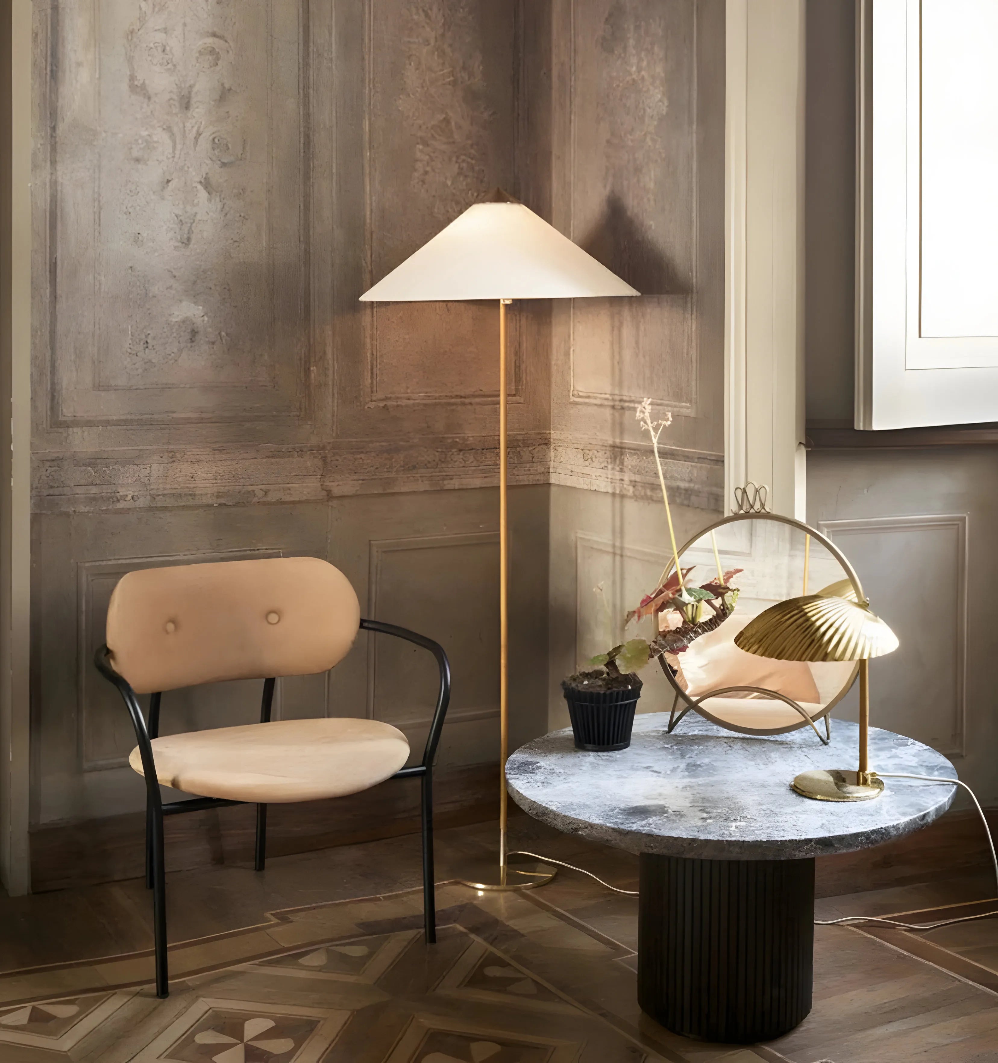 Tynell Floor Lamp - NexioPick