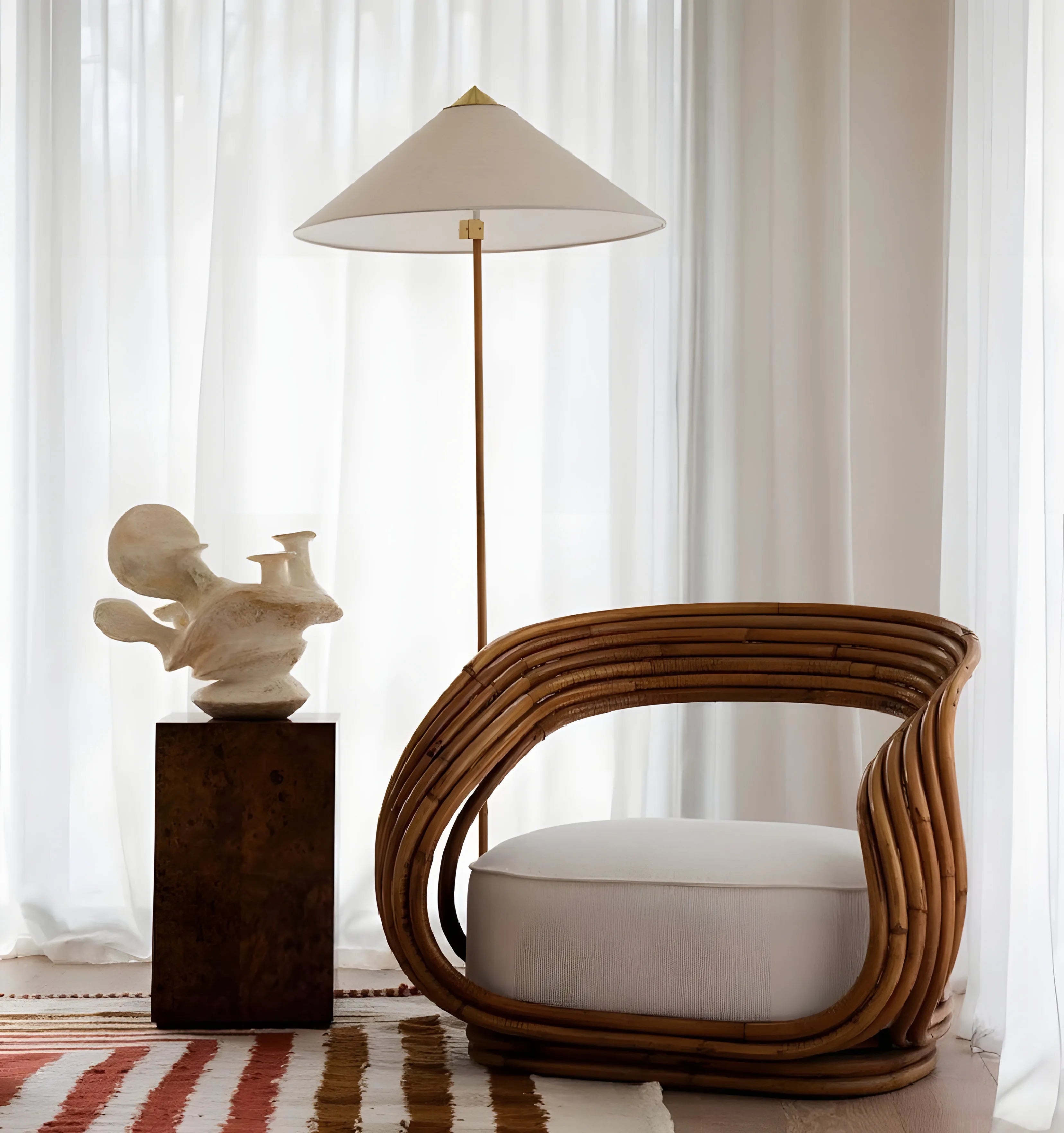 Tynell Floor Lamp - NexioPick