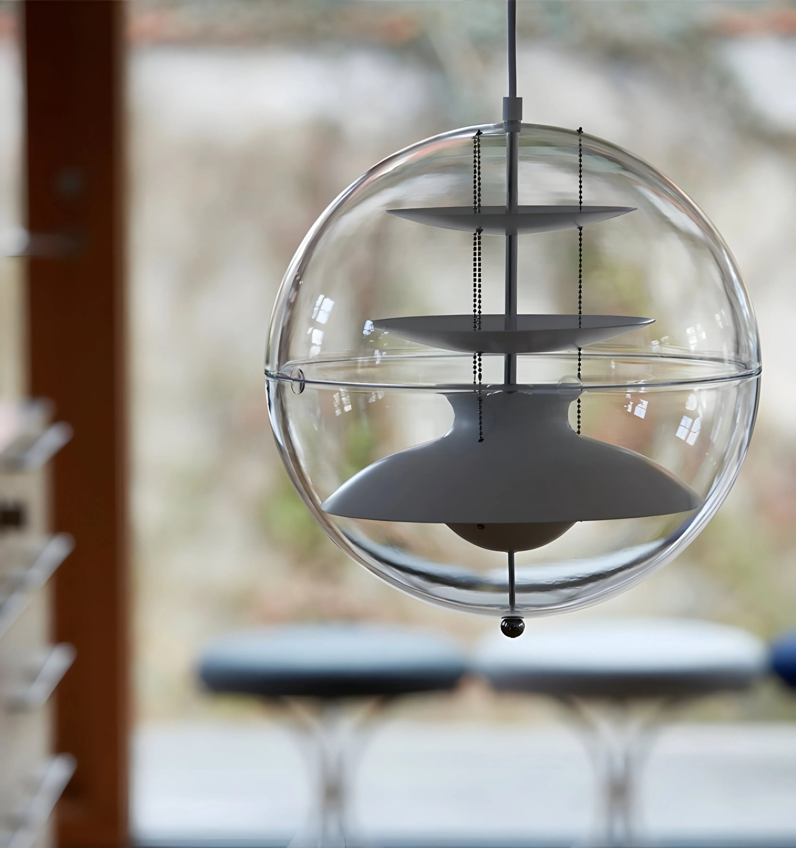 Round Sphere Pendant Lamp - NexioPick