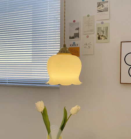 Valley Flower Pendant Lamp - NexioPick