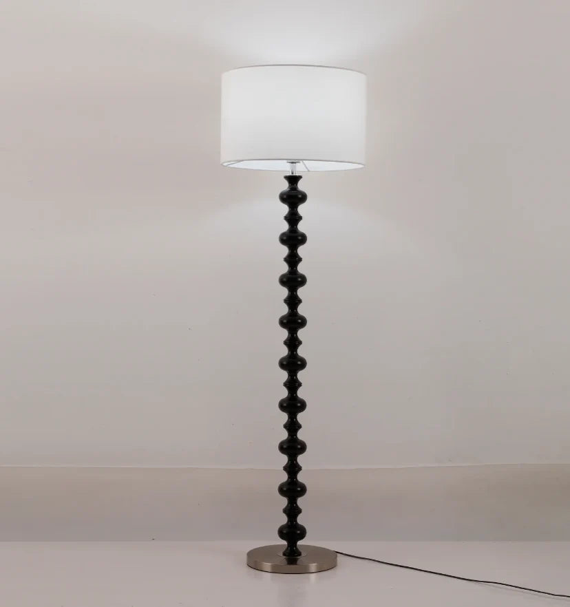 Vera Floor Lamp - NexioPick