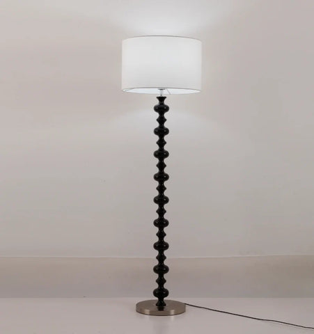Vera Floor Lamp - NexioPick