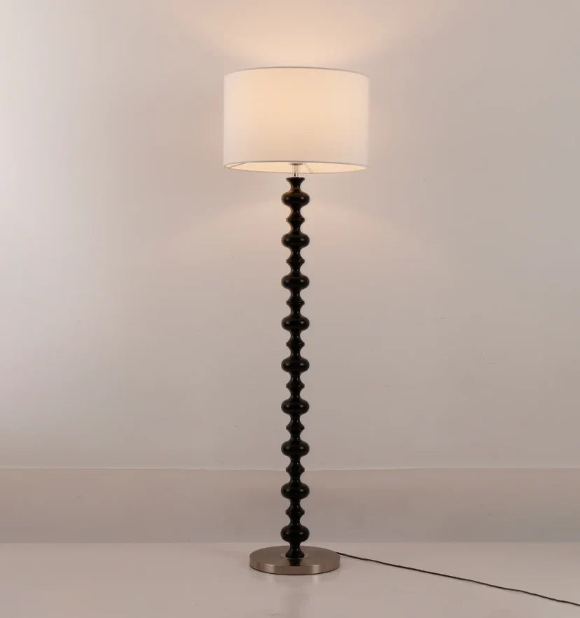Vera Floor Lamp - NexioPick