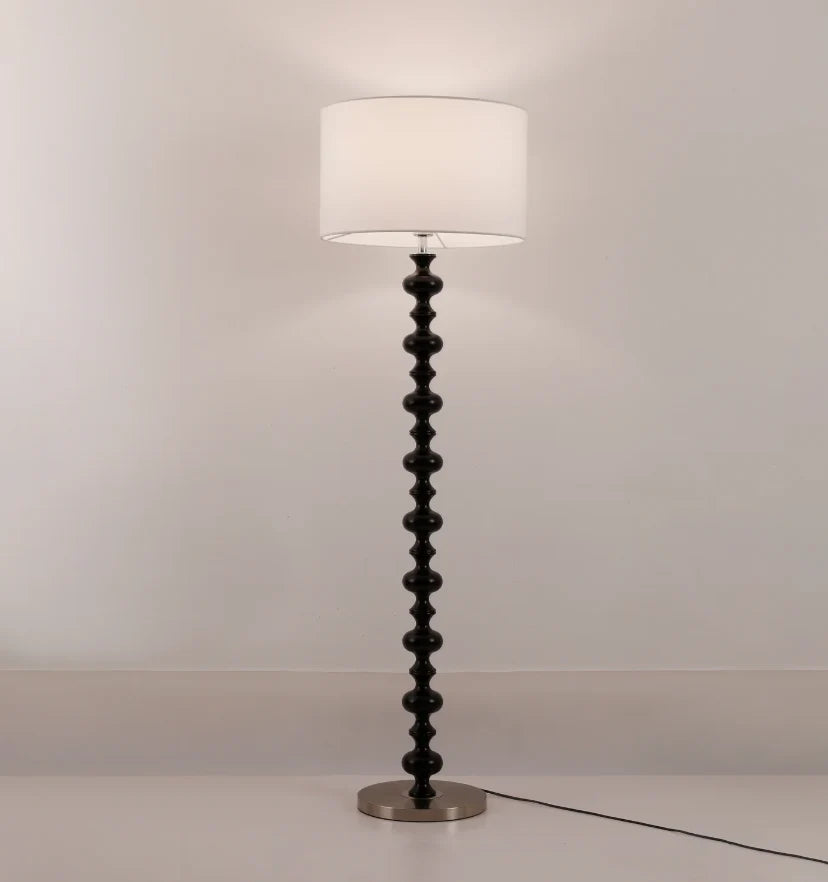 Vera Floor Lamp - NexioPick