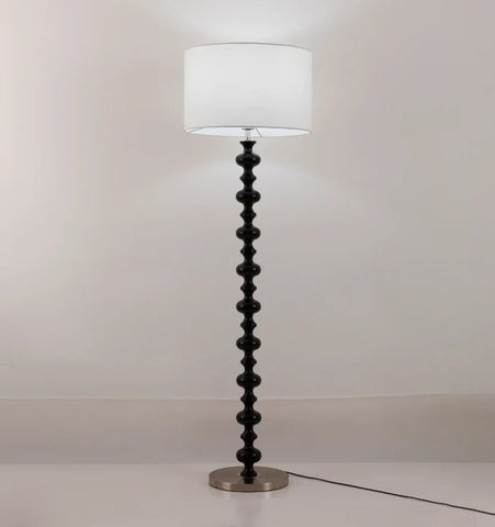 Vera Floor Lamp - NexioPick