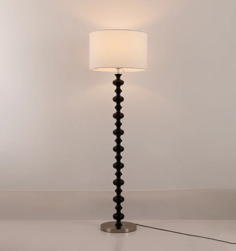 Vera Floor Lamp - NexioPick