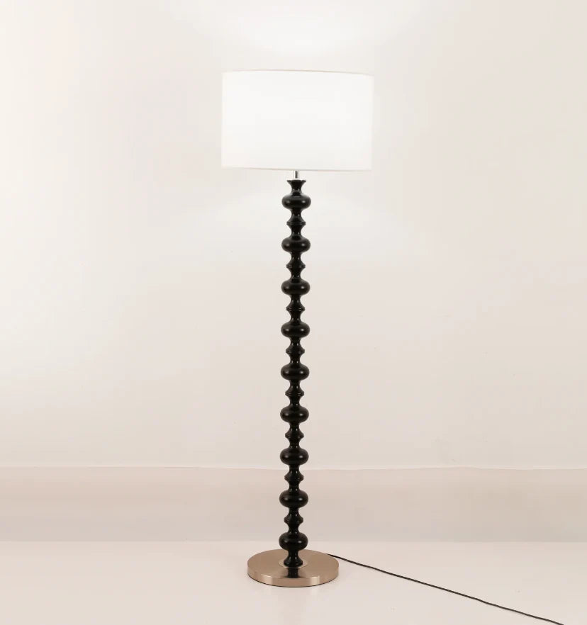 Vera Floor Lamp - NexioPick