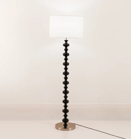 Vera Floor Lamp - NexioPick