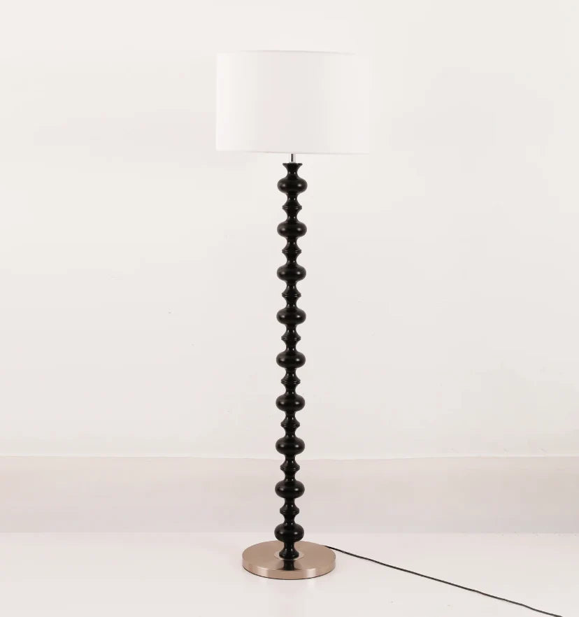 Vera Floor Lamp - NexioPick