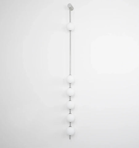 Vertical Balls Wall Lamp - NexioPick