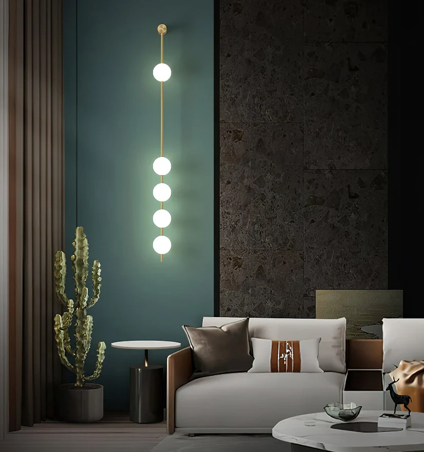 Vertical Balls Wall Lamp - NexioPick