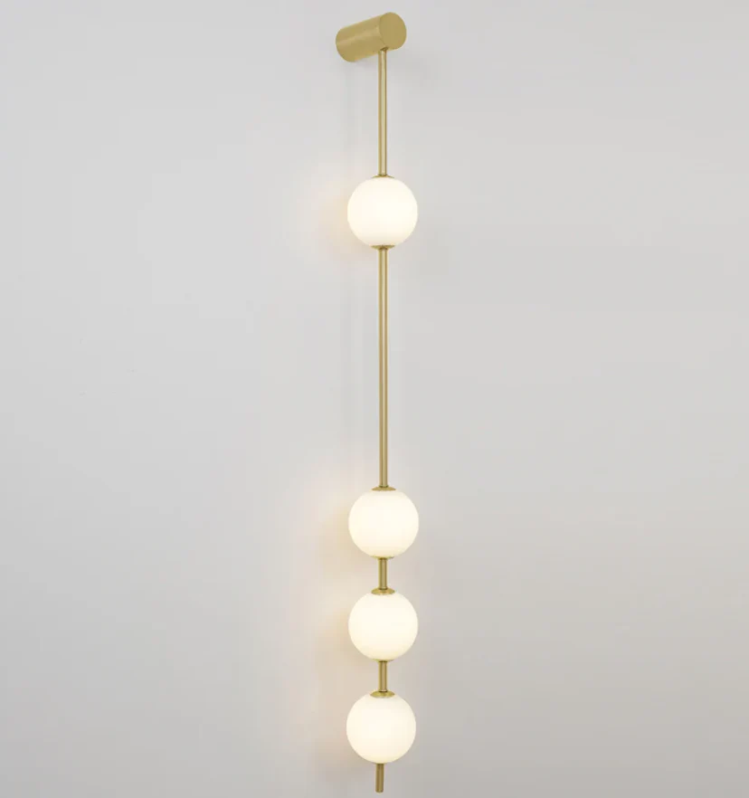 Vertical Balls Wall Lamp - NexioPick