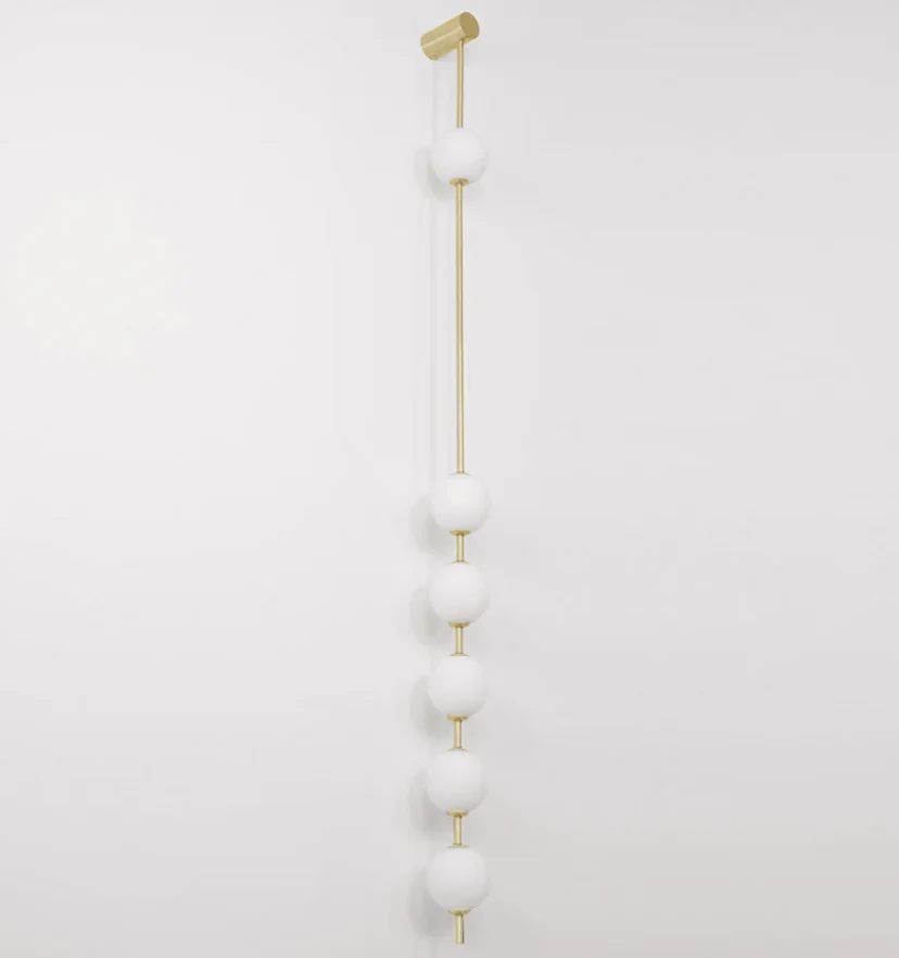 Vertical Balls Wall Lamp - NexioPick