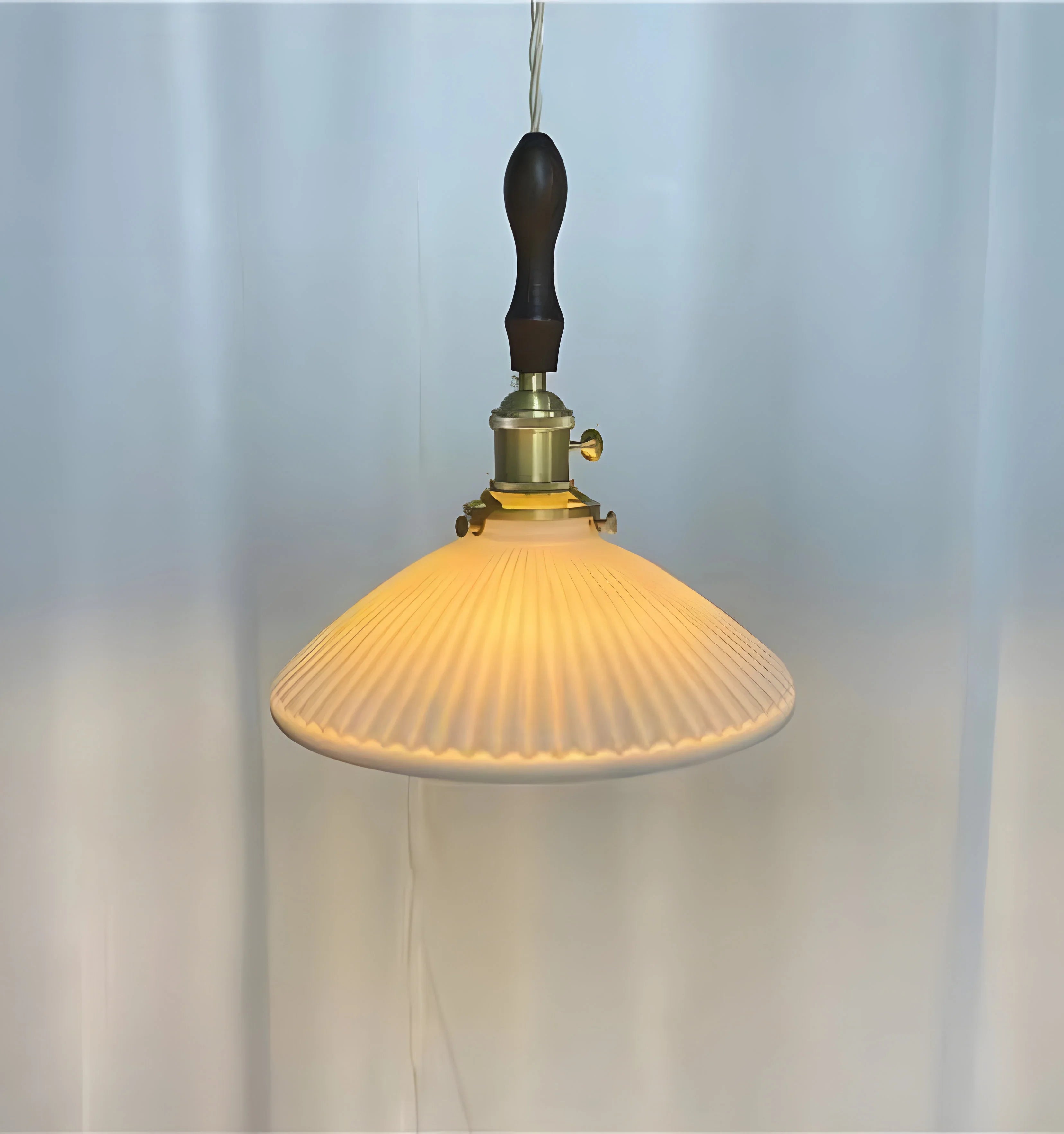 Ceramic Pleated Pendant - NexioPick