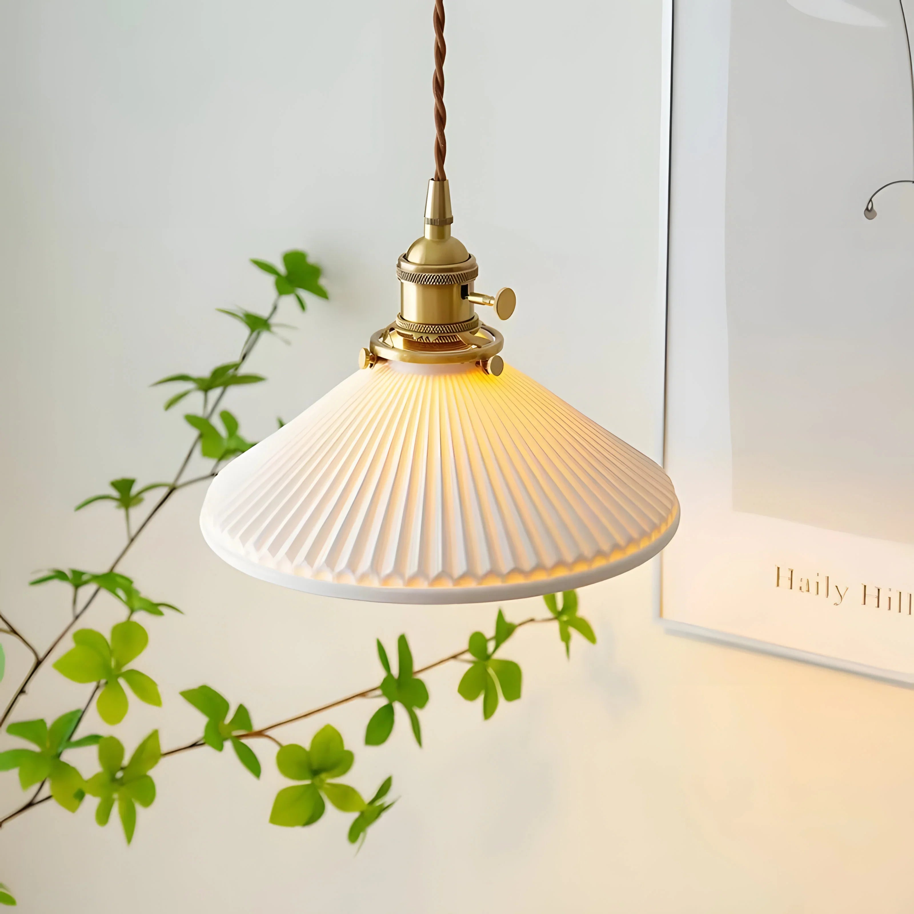 Ceramic Pleated Pendant - NexioPick